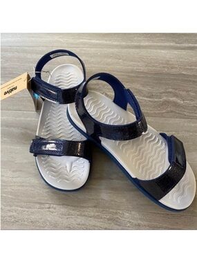 Native Navy Glitter Sandals